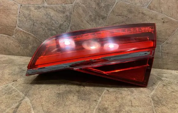 Audi A8 S8 D4 4H Tailgate rear/tail lights 4H0945094