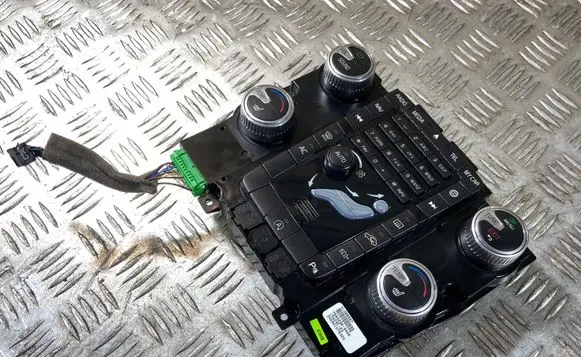 Volvo S60 Climate control unit 31398587