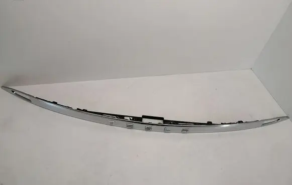 Tesla Model S Tailgate/boot cover trim set 1025776