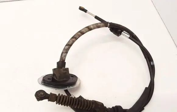 Gear shift cable linkage