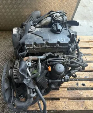 Volkswagen PASSAT B5.5 Engine AVF
