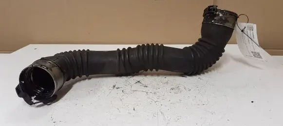 Mercedes-Benz B W246 W242 Intercooler hose/pipe A2465200101
