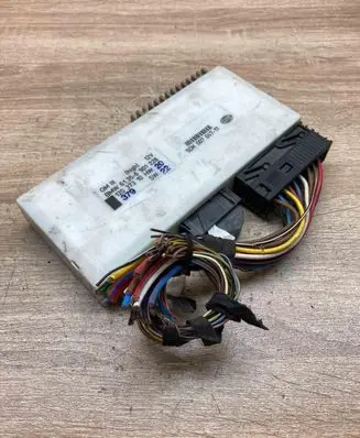 BMW 5 E39 Comfort/convenience module 6901228 5DK007047