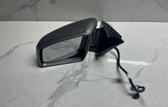 Mercedes-Benz E W212 Front door electric wing mirror A3159443