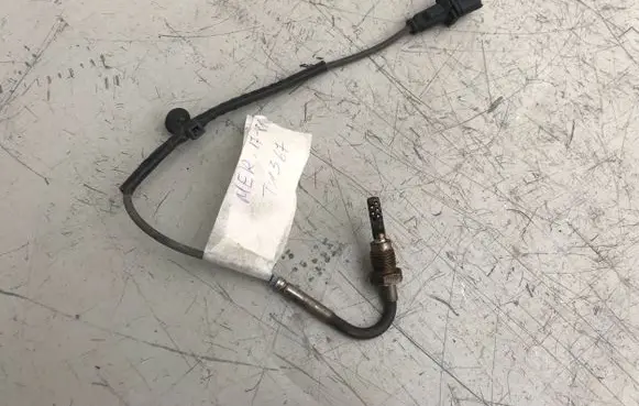 Opel Meriva B Exhaust gas temperature sensor 55574938
