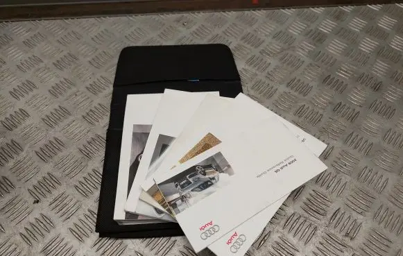 Audi Q5 SQ5 Owners service history hand book 