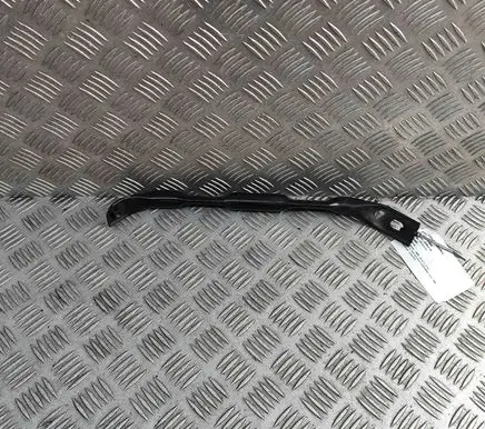 Radiator support slam panel bracket