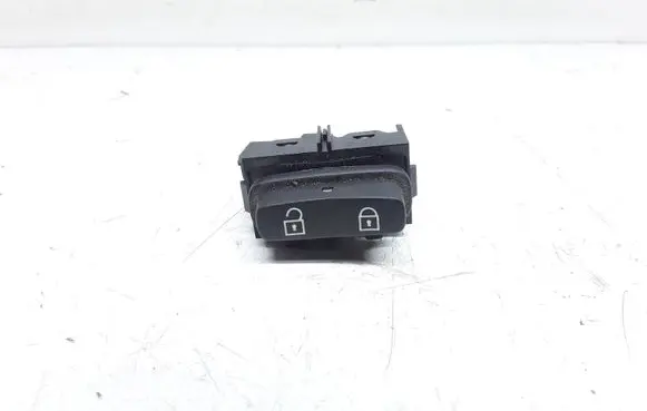 Volvo V70 Central locking switch button 30710475