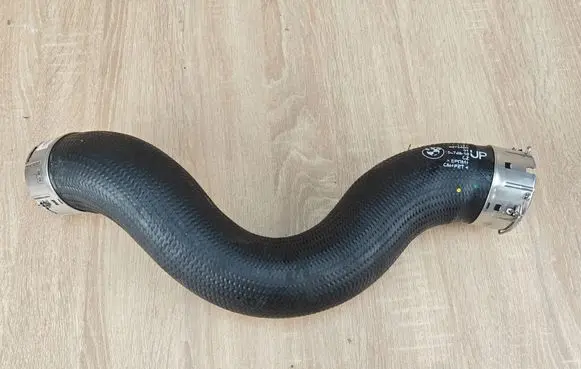 BMW 4 G22 G23 G24 G26 Intercooler hose/pipe 8572856