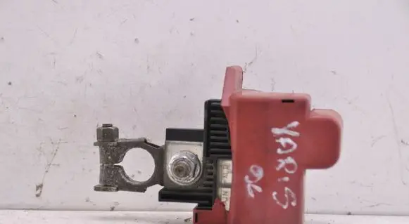 Toyota Yaris Positive cable (battery) 