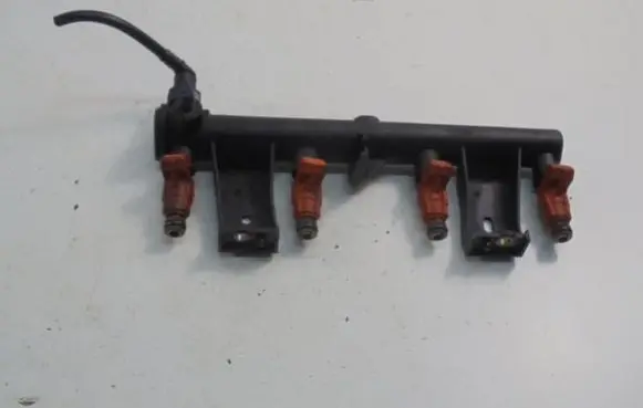 Peugeot 307 CC Fuel injector 9650764780
