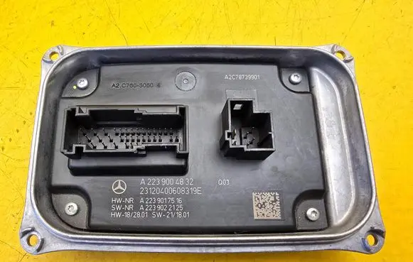 Mercedes-Benz S W223 LED ballast control module A2239004832 A2239022125 A2239017516