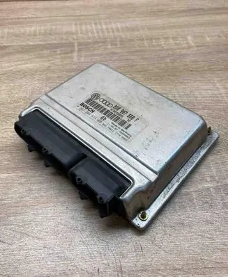 Audi A4 S4 B5 8D Engine control unit/module ECU 8D0907558F 0261204614