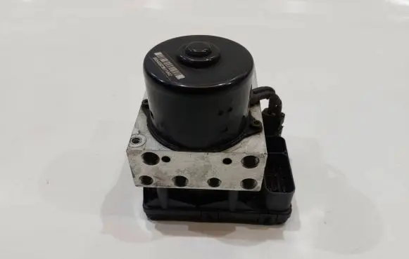 Chrysler Grand Voyager IV ABS Pump P04721428AF