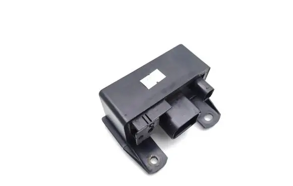 Mercedes-Benz E AMG W210 Glow plug pre-heat relay 
