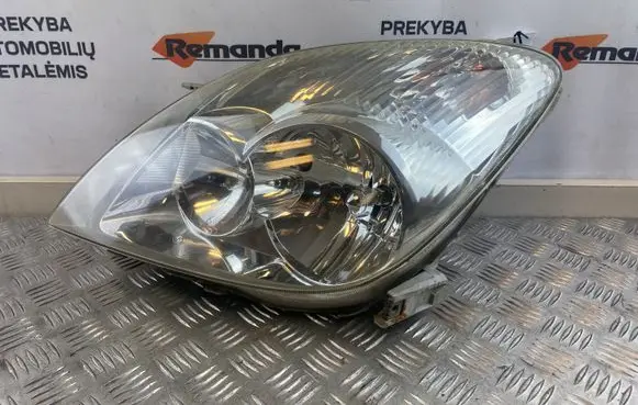 Toyota Corolla Verso E121 Headlight/headlamp 9922679004