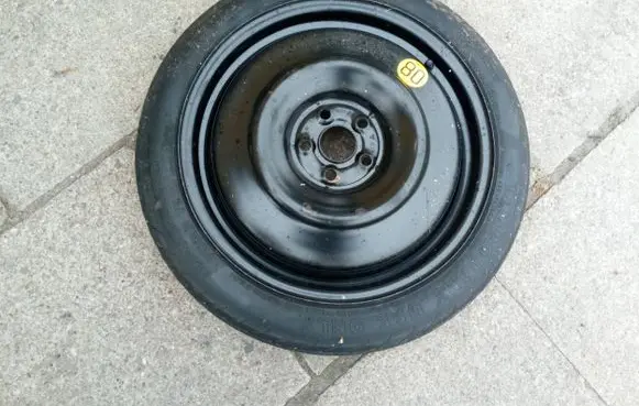 Toyota Avensis T250 R17 spare wheel NE67778