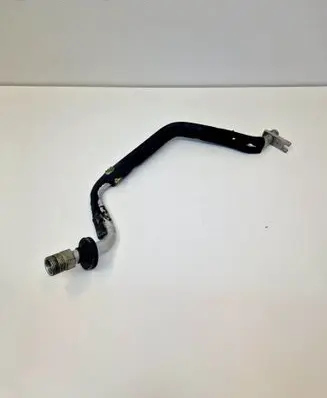 Air conditioning (A/C) pipe/hose
