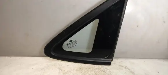 Hyundai ix35 Rear side window E443R000083