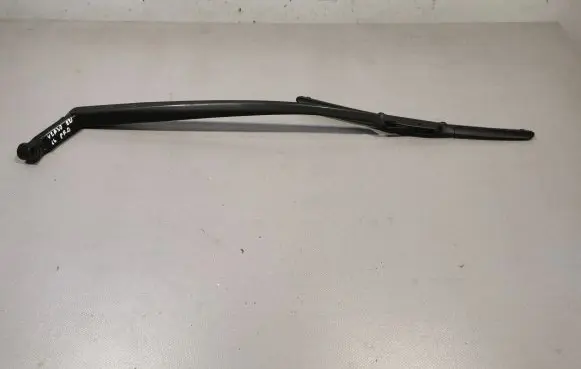 Toyota Verso Windshield/front glass wiper blade 