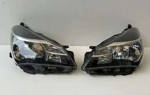 Toyota Yaris Headlight/headlamp 0D-158