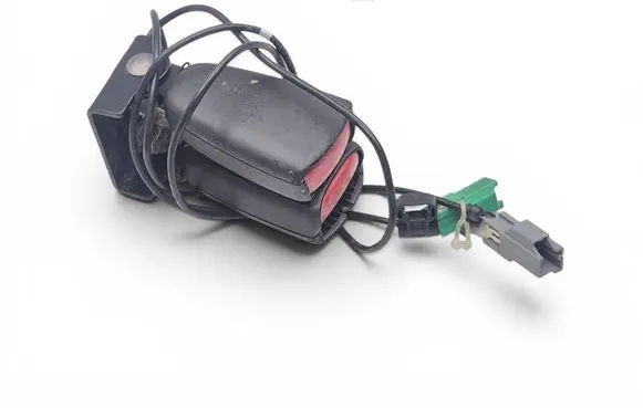 Volvo V50 Middle seatbelt buckle (rear) 8664754