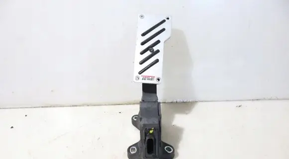 Peugeot 108 Accelerator throttle pedal