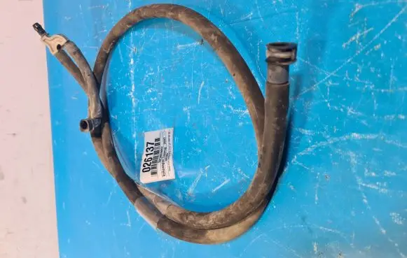 Volkswagen Touareg I Windshield washer spray nozzle 