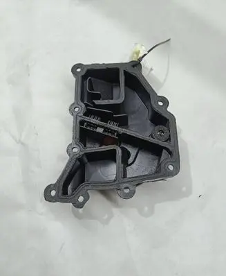Volkswagen Polo V 6R Oil breather separator 04E103464AN