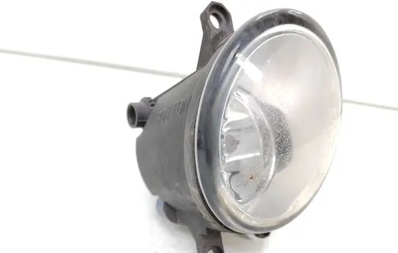 Toyota Avensis T250 Front fog light 89210657 812200D041