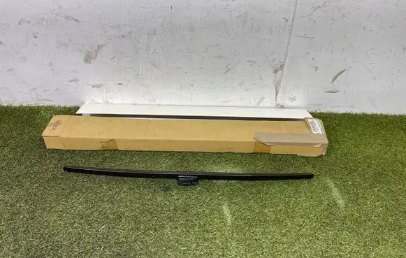 Nissan Leaf I (ZE0) Front wiper blade arm 288903nb0c