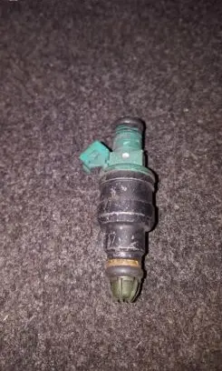 BMW 5 E39 Fuel injector 0280150415