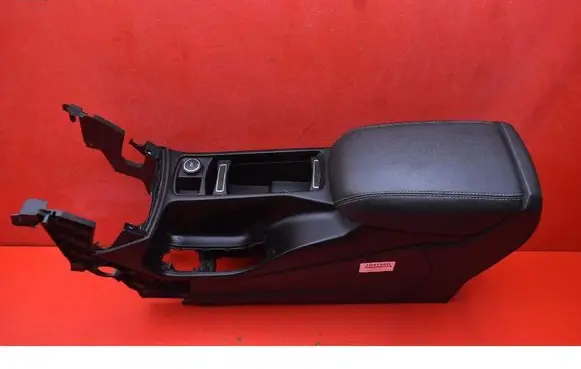 Ford Grand C-MAX Center console 