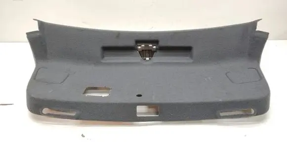 Tailgate trim