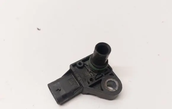 Mercedes-Benz CLA C117 X117 W117 Turbo air boost pressure sensor A0101537428 0261230442