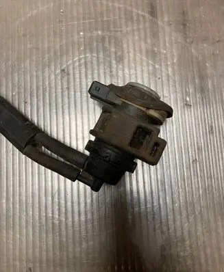 Nissan Qashqai Vacuum valve 8200661049