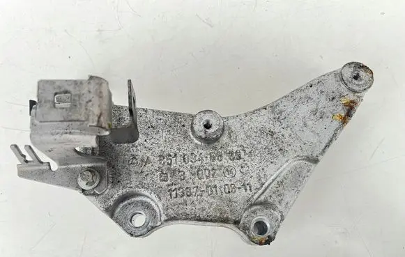 Mercedes-Benz CLK AMG A208 C208 Engine mounting bracket A6510940039