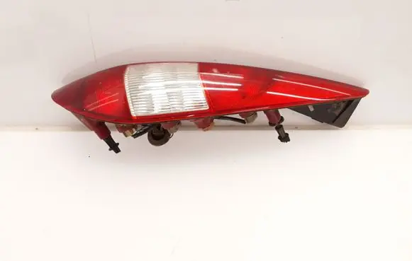 Ford Mondeo Mk III Rear/tail lights 1S7113404C