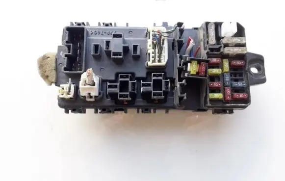 Mitsubishi Colt Fuse box set MR19457