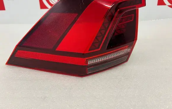Volkswagen Tiguan Rear/tail lights 2SD01252101 5NA945207F 00861790