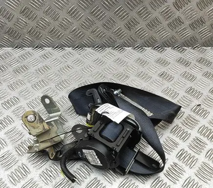 Nissan Leaf II (ZE1) Front seatbelt 868845SH0B 638265001D