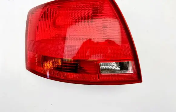 Audi A4 S4 B7 8E 8H Rear/tail lights 8E9945095E 484001 ULO748001