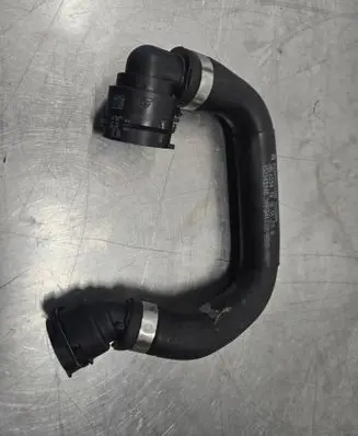 Mercedes-Benz GLC C254 Engine coolant pipe/hose A2546063100