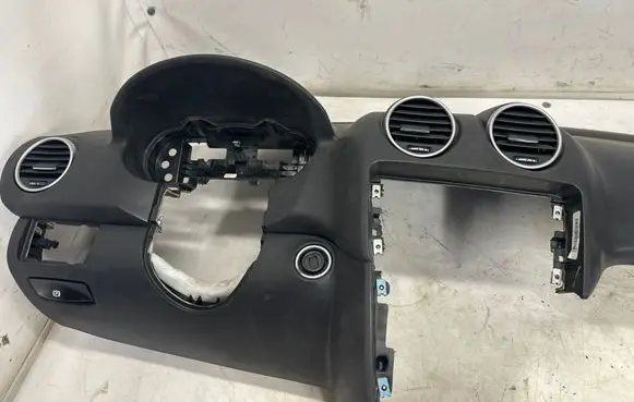 Mercedes-Benz ML W164 Dashboard 