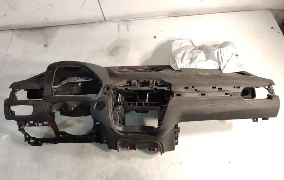 BMW X2 F39 Dashboard 3295380