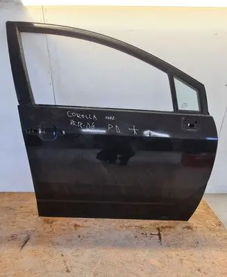 Toyota Corolla Verso AR10 Front door