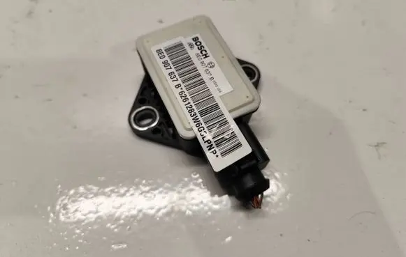 Audi A6 S6 C6 4F ESP acceleration yaw rate sensor 8E0907637B 6261283W6G