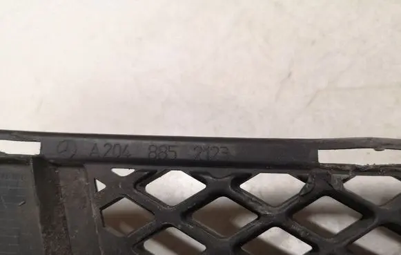 Mercedes-Benz C W204 Front bumper lower grill 2048852123