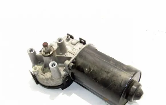 Volkswagen PASSAT B5 Wiper motor 3B1955113B