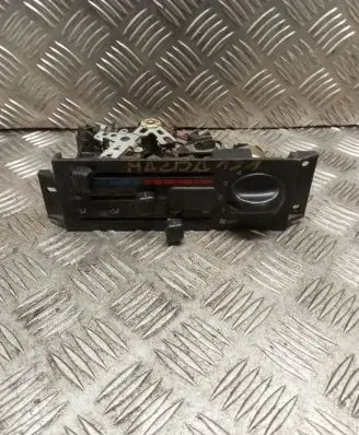 Mazda 121 Climate control unit